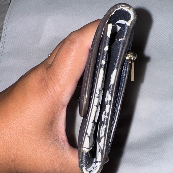 Michael Kors Dark Blue Wallet with Gold Logo - Picture 2 of 9